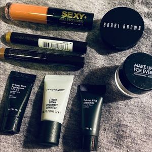 New 8 piece Designer Makeup deluxe sample lot